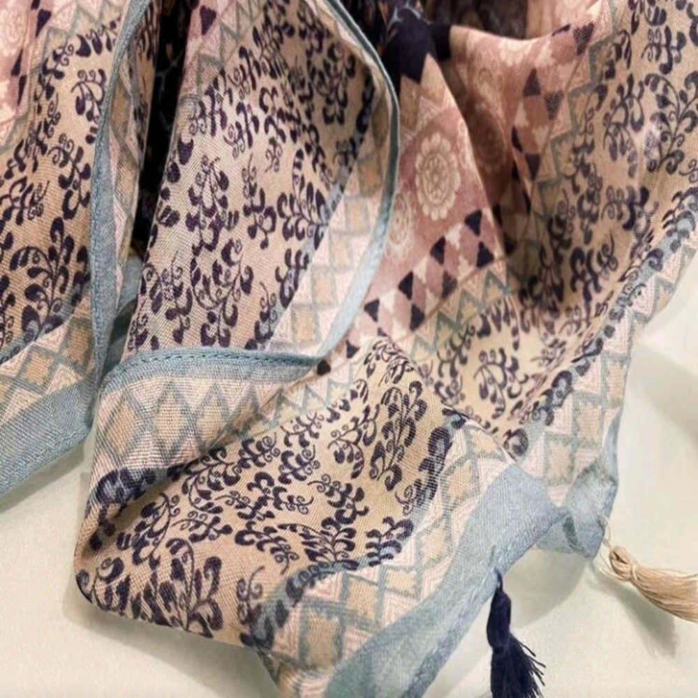 Boho Floral Geometric Patterned Spring Summer Lig… - image 4